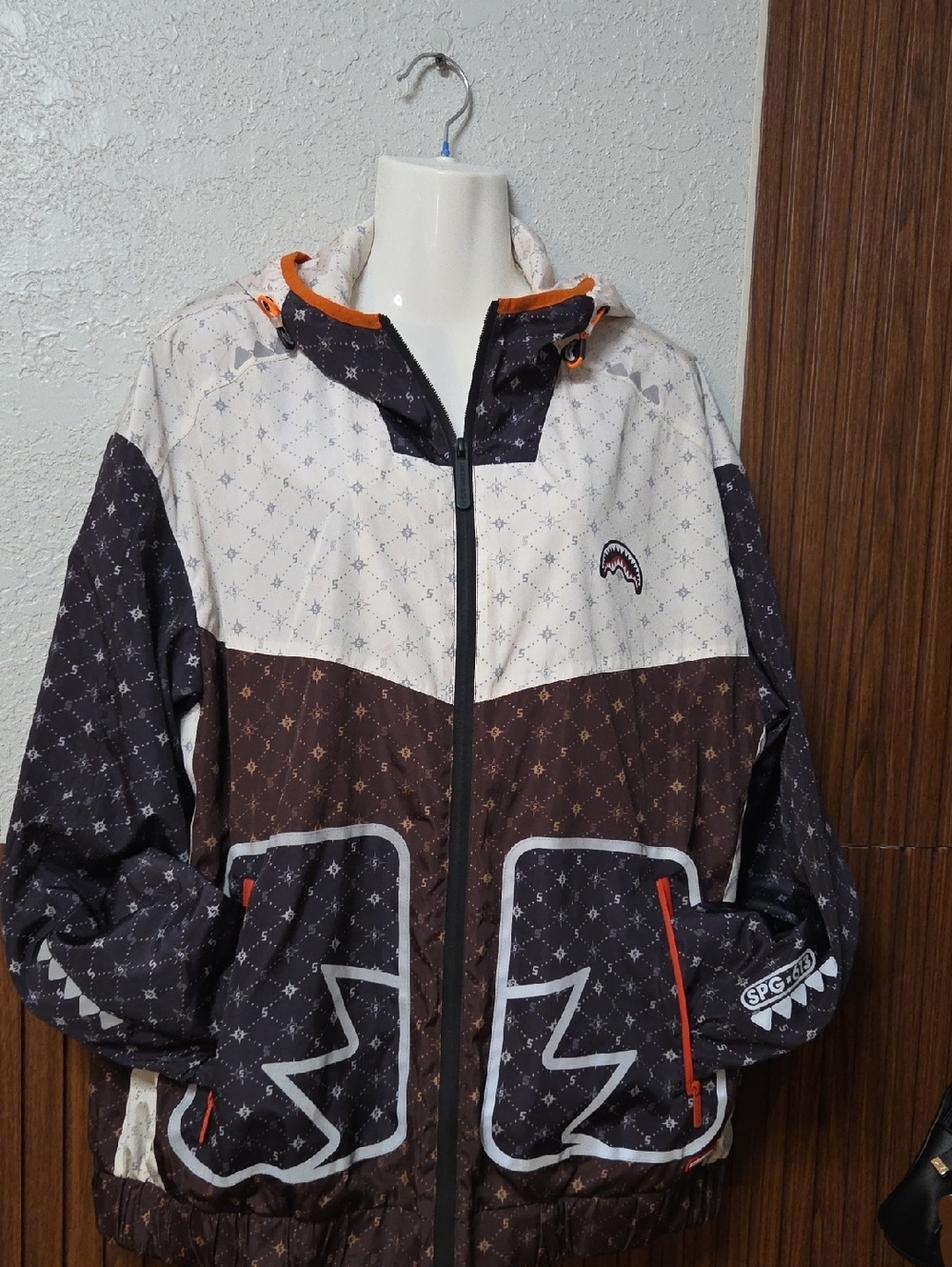 Sprayground Limited Edition Jacket - Size L - "The Journey Begins" Shark Design